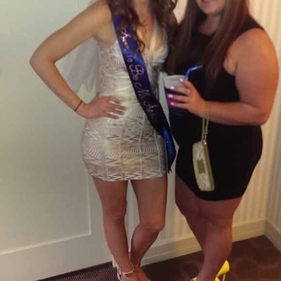 Akira Chicago gold and white foil bandage dress - Picture 6 of 6